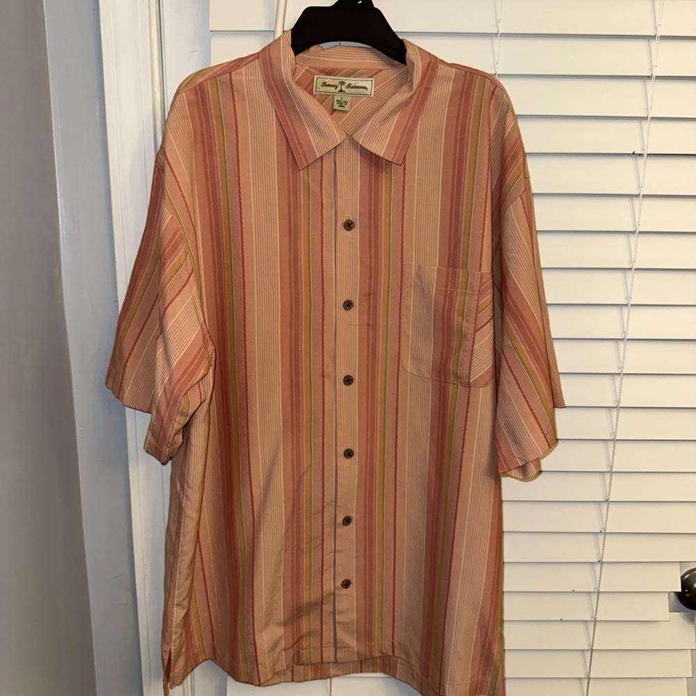 Tommy Bahama Shirt Mens Large Pink Striped 100% Silk Button Down Short Sleeve - Picture 1 of 3